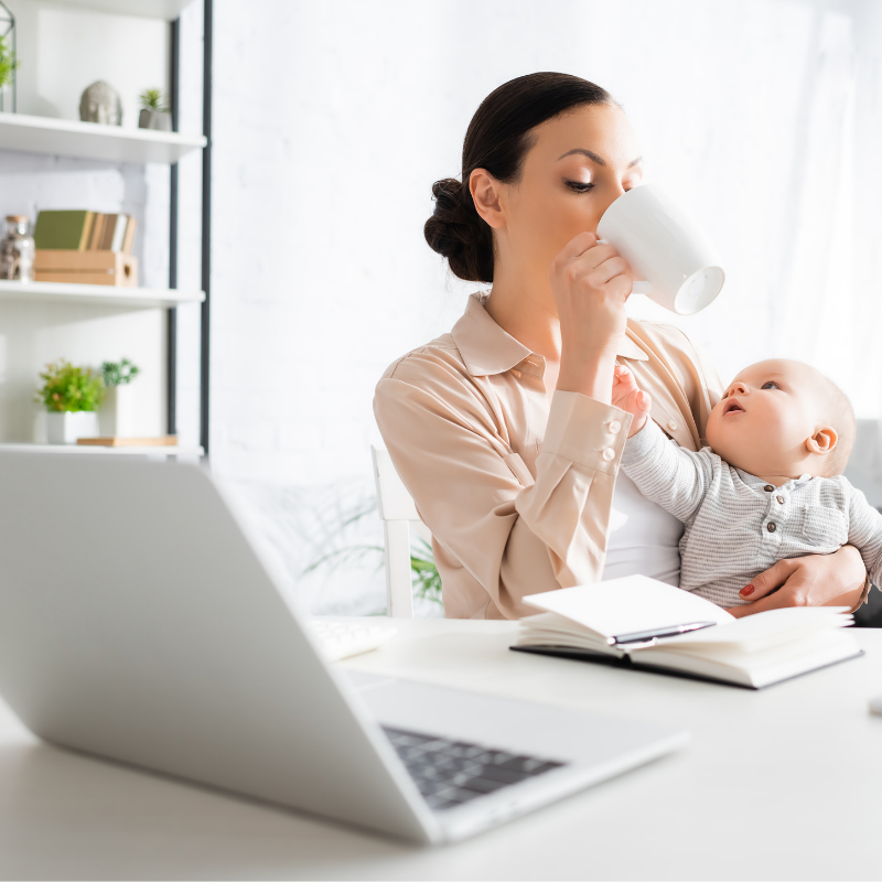 Mamá Regresa al Trabajo