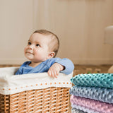 Cobija para bebé Burbujitas (Peludita) Mediana Camu