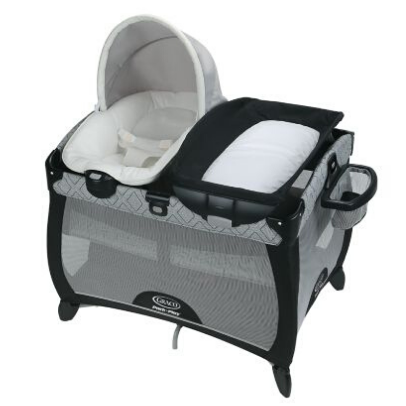 Corral con Cambiador y Sillita Colección Asher Graco
