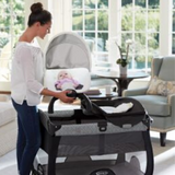 Corral con Cambiador y Sillita Colección Asher Graco